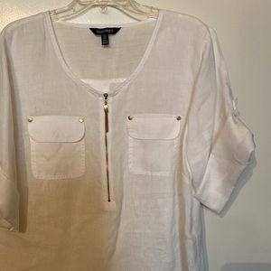 Ellen Tracy 100% linen blouse. White. 1X. Fits true to size.